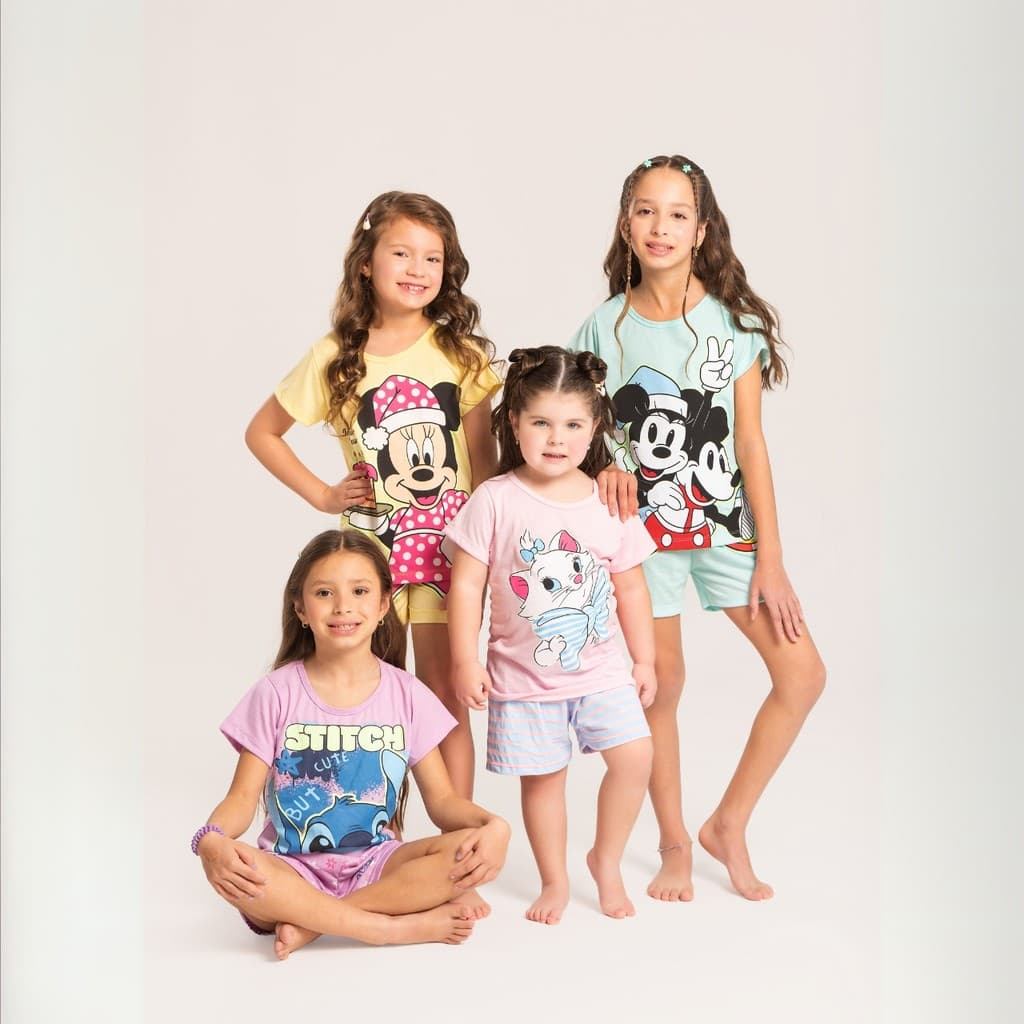 Pijama Menina Brilha no Escuro Personagens Infantil Minnie Stitch Malha Levinha Sono Tranquilo