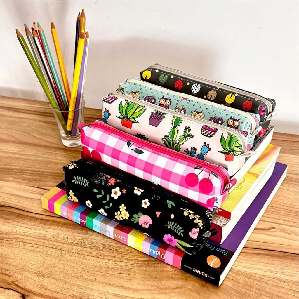 Estojo Escolar Bichinhos Tubinho Estojo Pequeno Estojo Fino Estojo Infantil Faculdade Varias Estampa