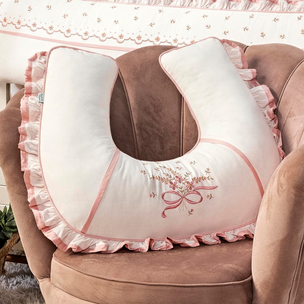 Almofada De Amamentação Marli Apoio Amamentar Bordado com Babado - 100% Algodão