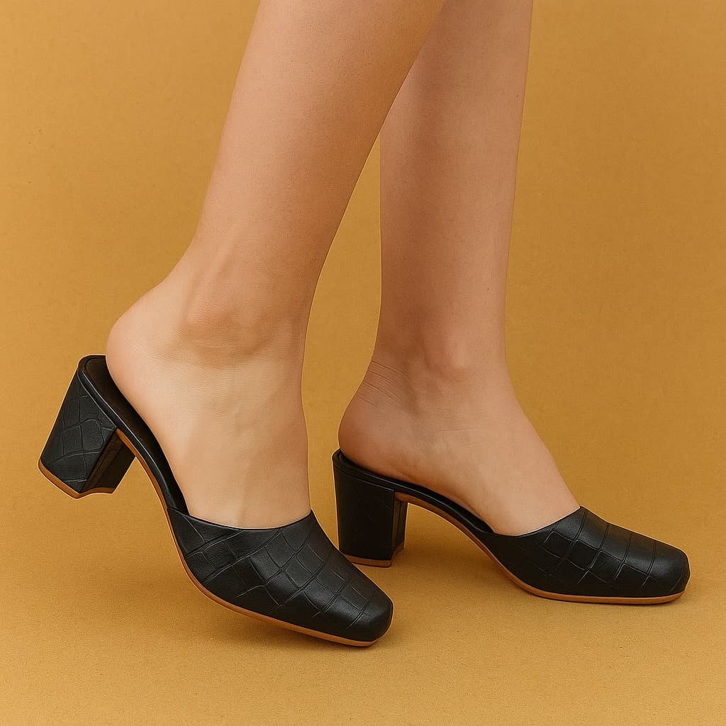 Mule Feminino Salto Bloco Médio Confortável Bico Quadrado Metalizado Liso com Textura Casual e Festa