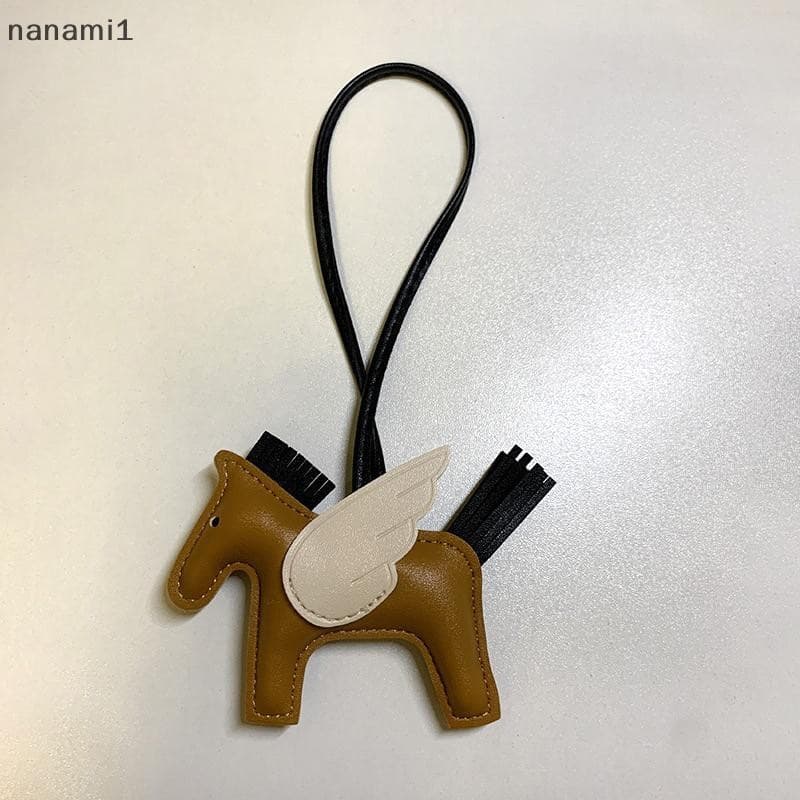 nanami1 Moda Couro Pônei Cavalo Branco Bolsa Pingente Chaveiro Pequeno Presente Boutique