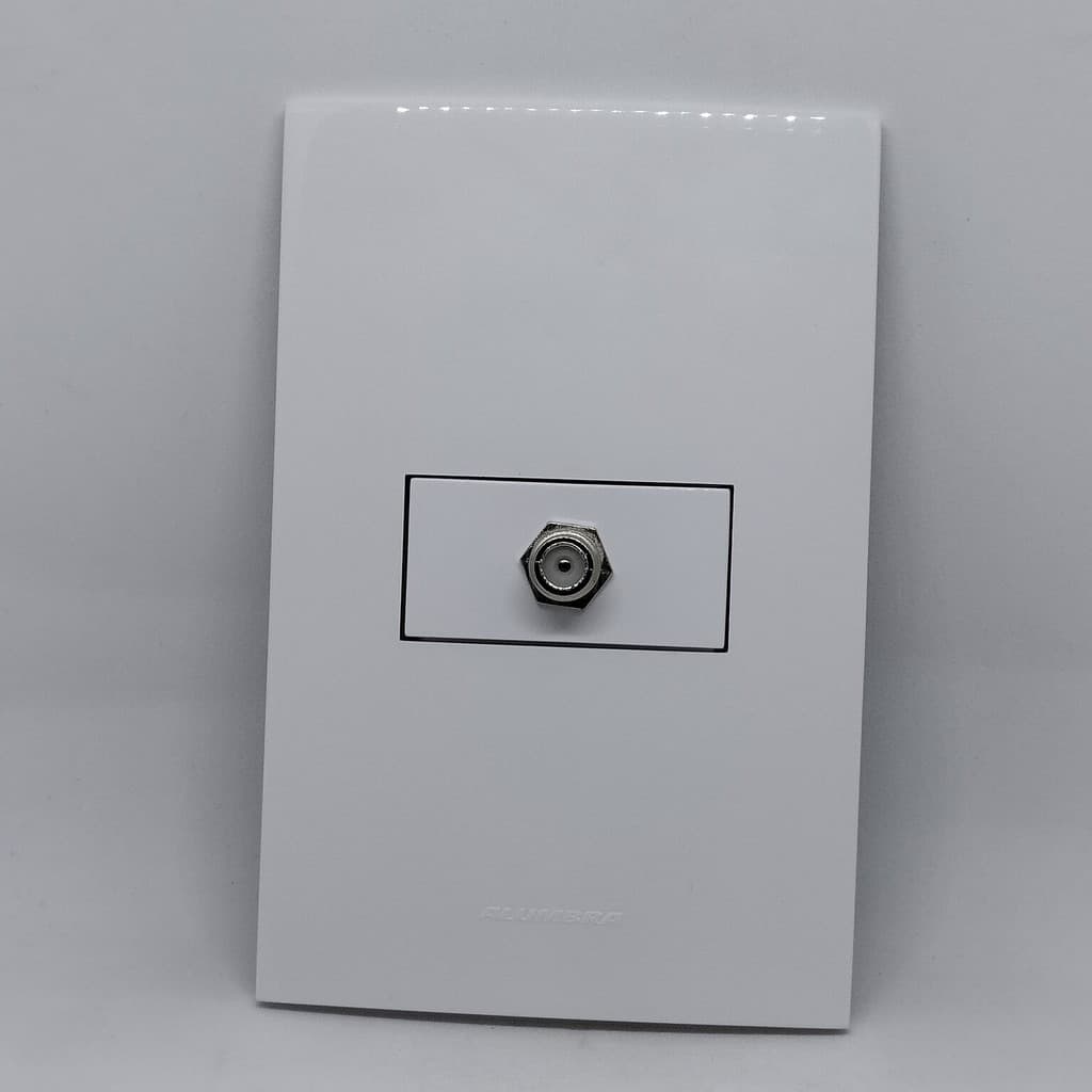 TOMADA COAXIAL P/ ANTENA TV/VIDEO C/ PLACA 4X2 COR BRANCA ALUMBRA