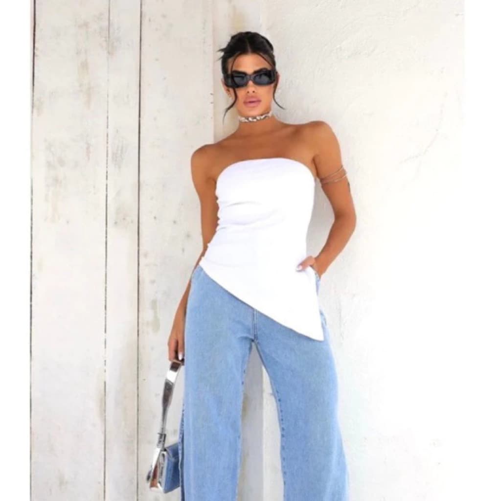 Blusa Feminina Tomara Que Caia Com Bojo e Fenda Estilosa Assimétrica Moda Blogueira Gringa Verão