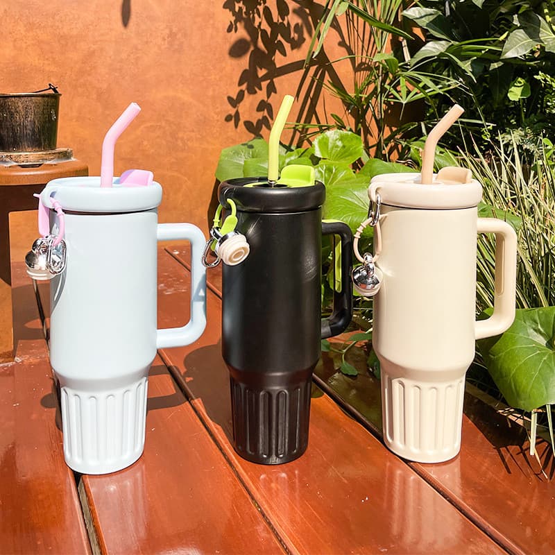 Garrafa Térmica De água 1200ml 1200ml Copo Chaveiro com Tampa e Canudo