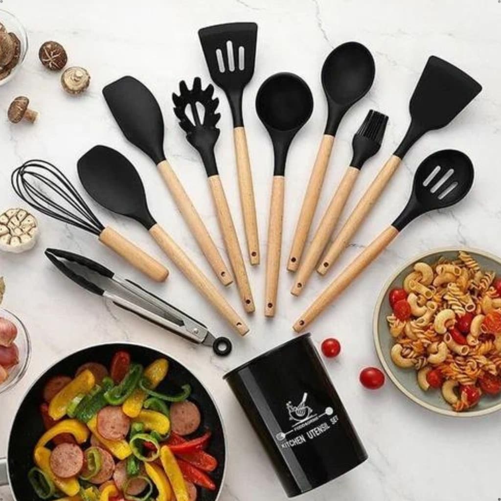 Kit 12 Utensílios De Cozinha Em Silicone E Cabo De Madeira COR PRETO