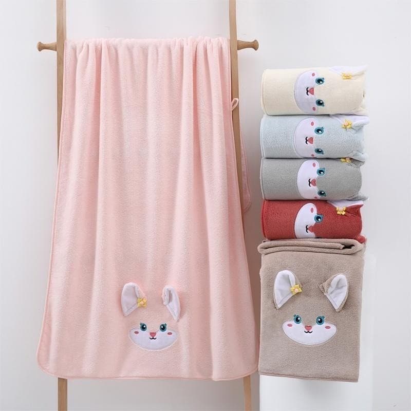 Toalha Infantil com Bordado de Raposinha – Macia, Absorvente e Antialérgica