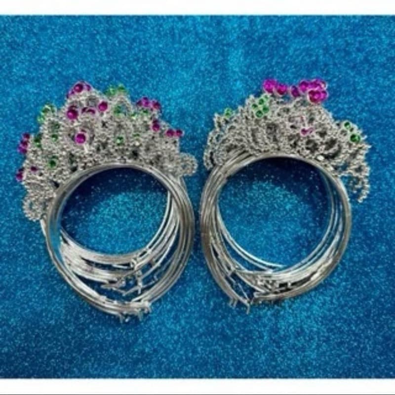 kit c 12 tiaras princesa plástica festa princesa sortido..