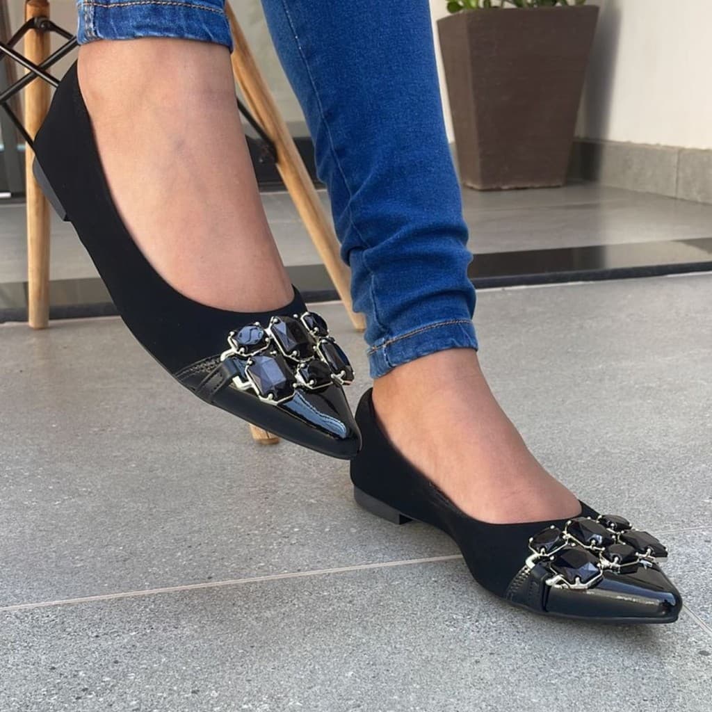 Sapatilha Feminina Bico Fino Super Confort Com Detalhes em Pedraria