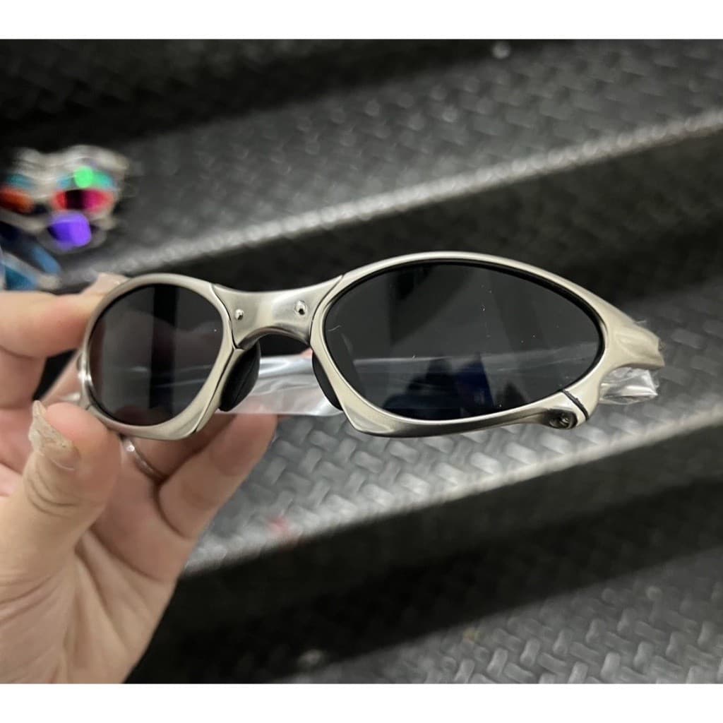 Óculos importado várias cores 25% de desconto!