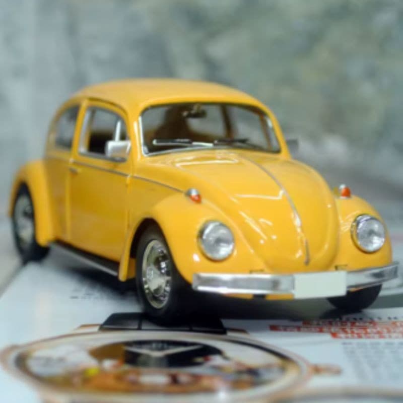 Miniatura Fusquinha Carrinho De Ferro Fusca Fricção Abre Porta