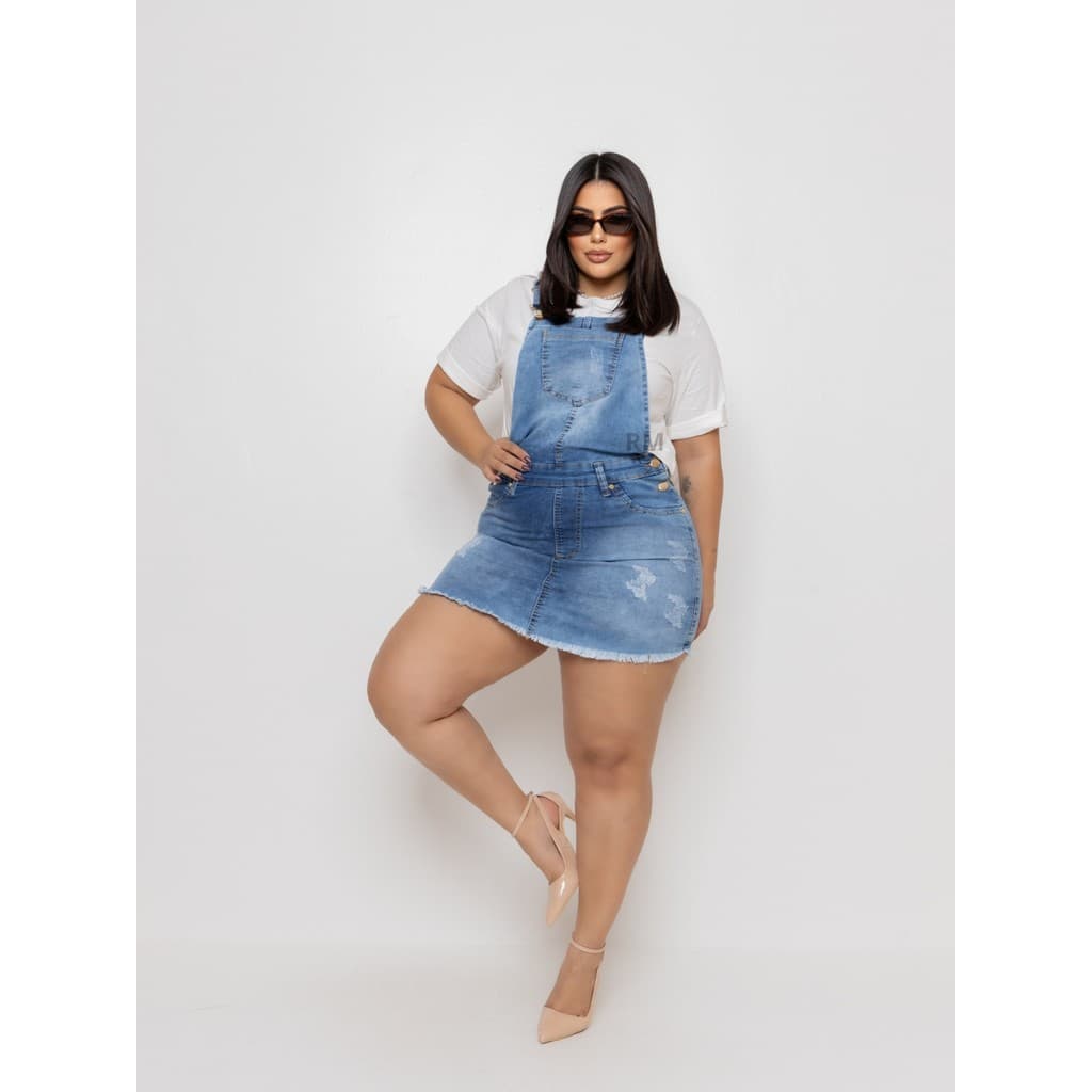 Macacão Jardineira saia jeans feminina plus size com Lycra