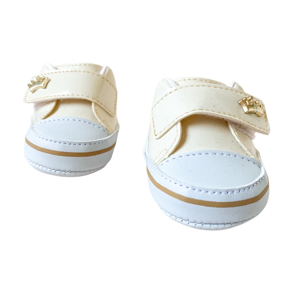 Sapatinho de Bebe Infantil Coroa Dourada Bege e Branco