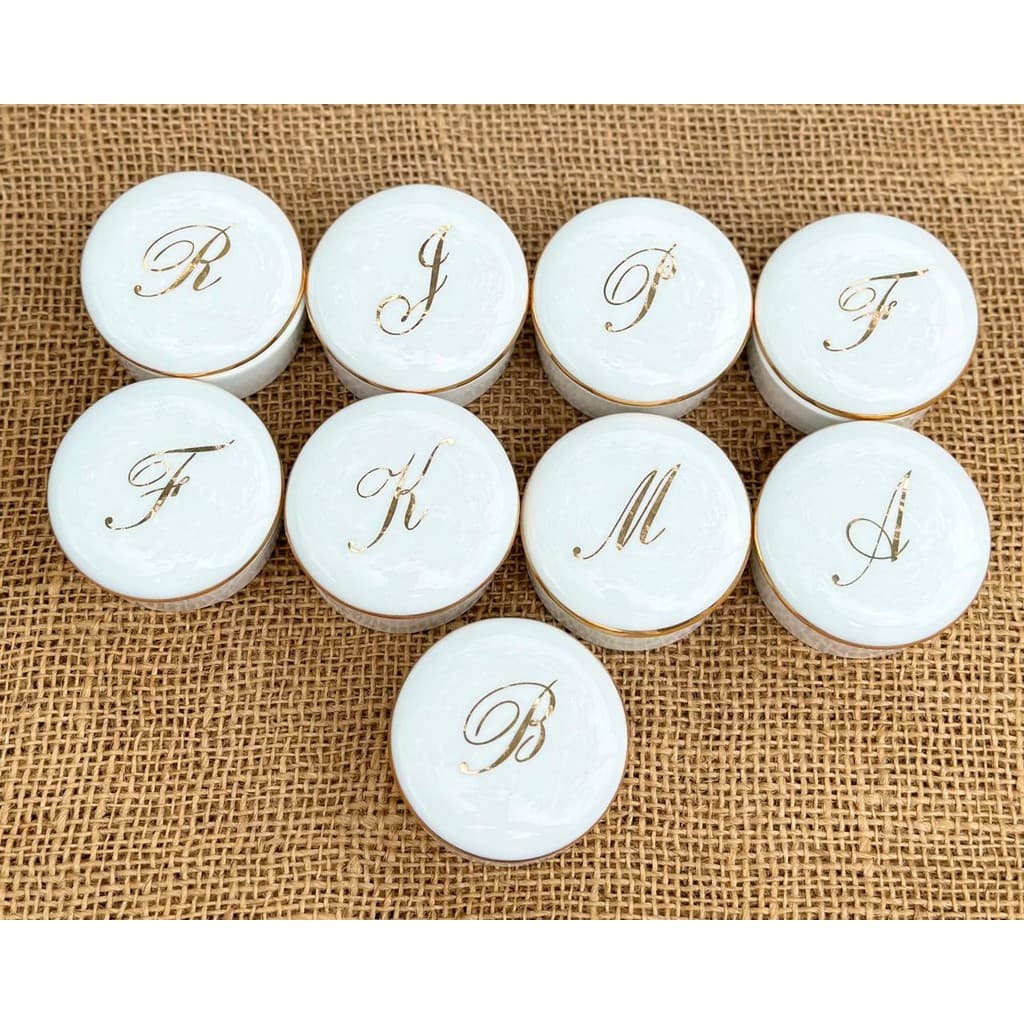 1 porta Joias 6cm Personalizada Inicial Ouro + Filete Ouro 12K