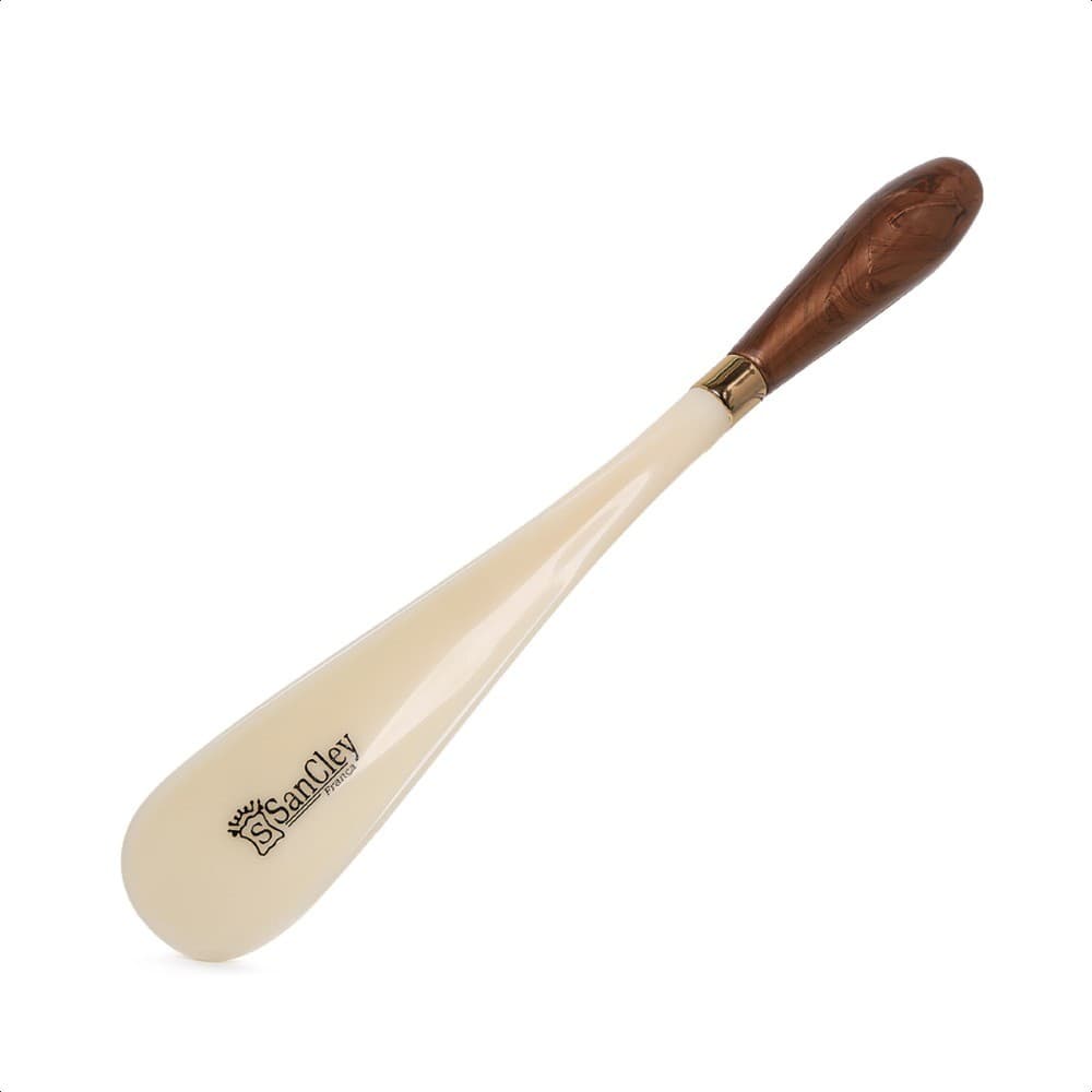 Calçadeira de Sapato Calçador Tenis Universal em ABS Cabo de Madeira Tamanho Medio Premium