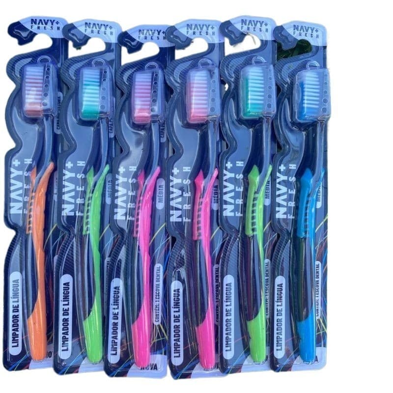 Kit Pacote Com 12 Escovas Dental Média Adulto Com Capa Protetora e Limpador De Lingua