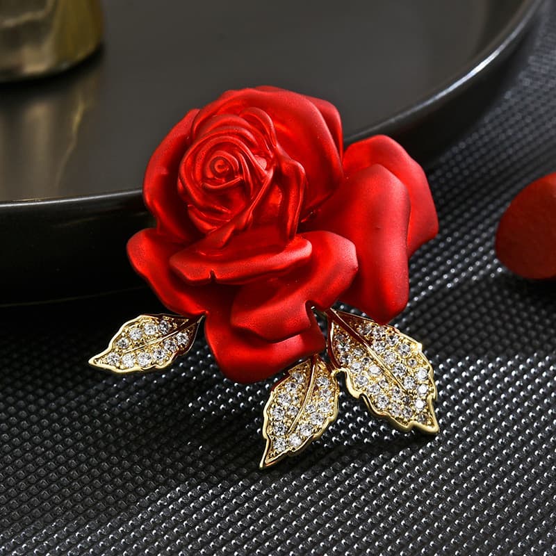 Broche de rosa vermelha High-End feminino High-End sentir temperamento Corsage terno lenço Anti-reflexo