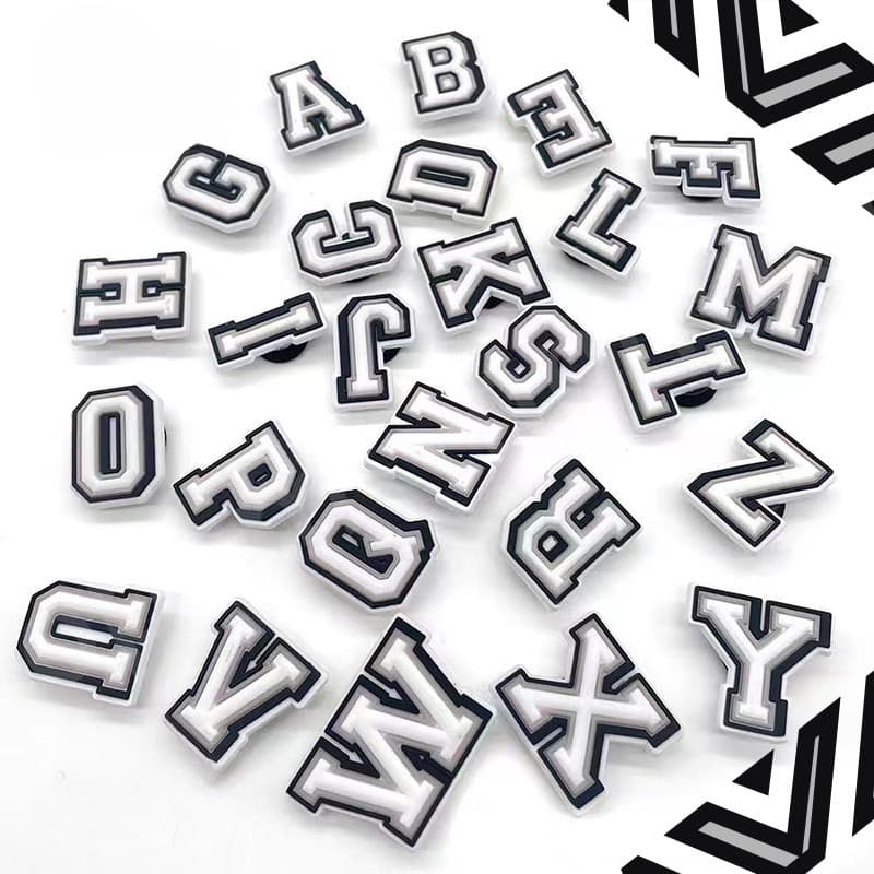 Sapato Encantos Decorações Sandálias Carta Az Número DIY Tamancos Aceessories Ajuste Pino Decorar Fivela Presente