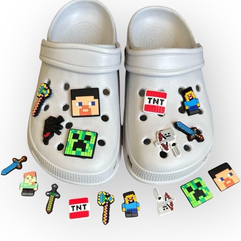 Kit 6 Pins Botons minecraft Jogo infantil Tnt Espada Lindos