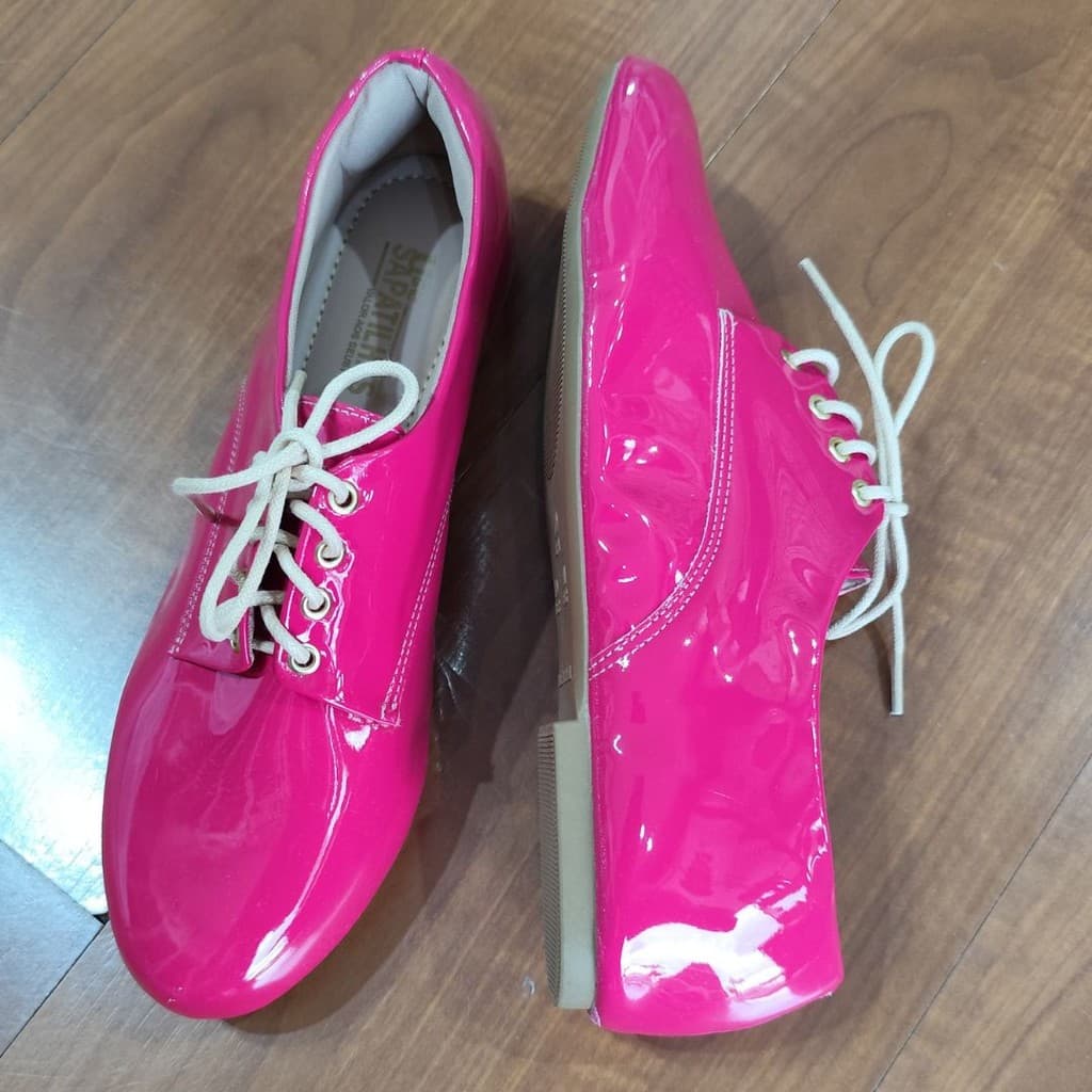 Sapato Oxford bico redondo rosa majenta