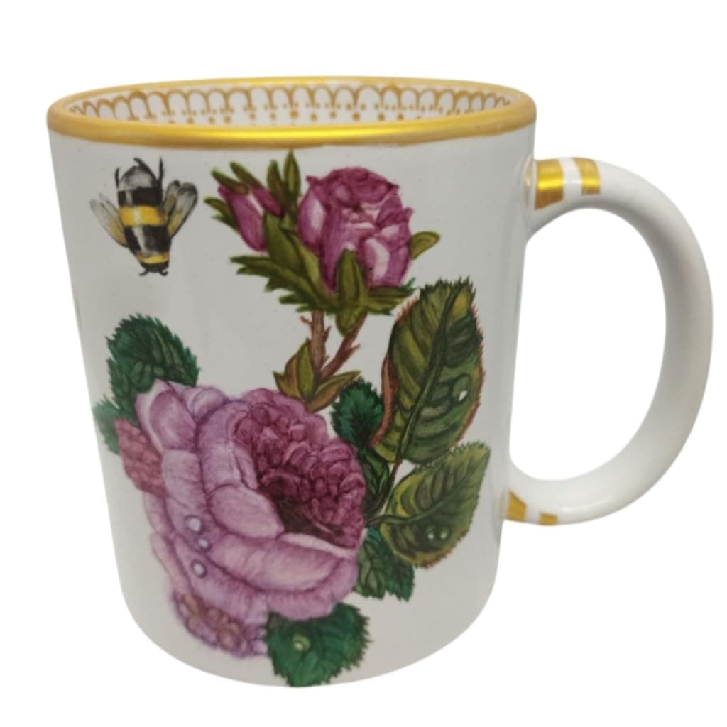 Caneca de Porcelana Pintada à Mão – Modelo Floral com Abelha