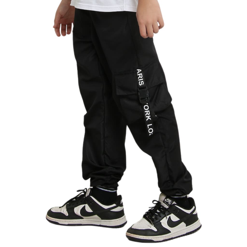 Calça Menino Infantil Masculina Slim Street Preto Casual Jogger Tactel com Bolsos Cargo Estiloso Top