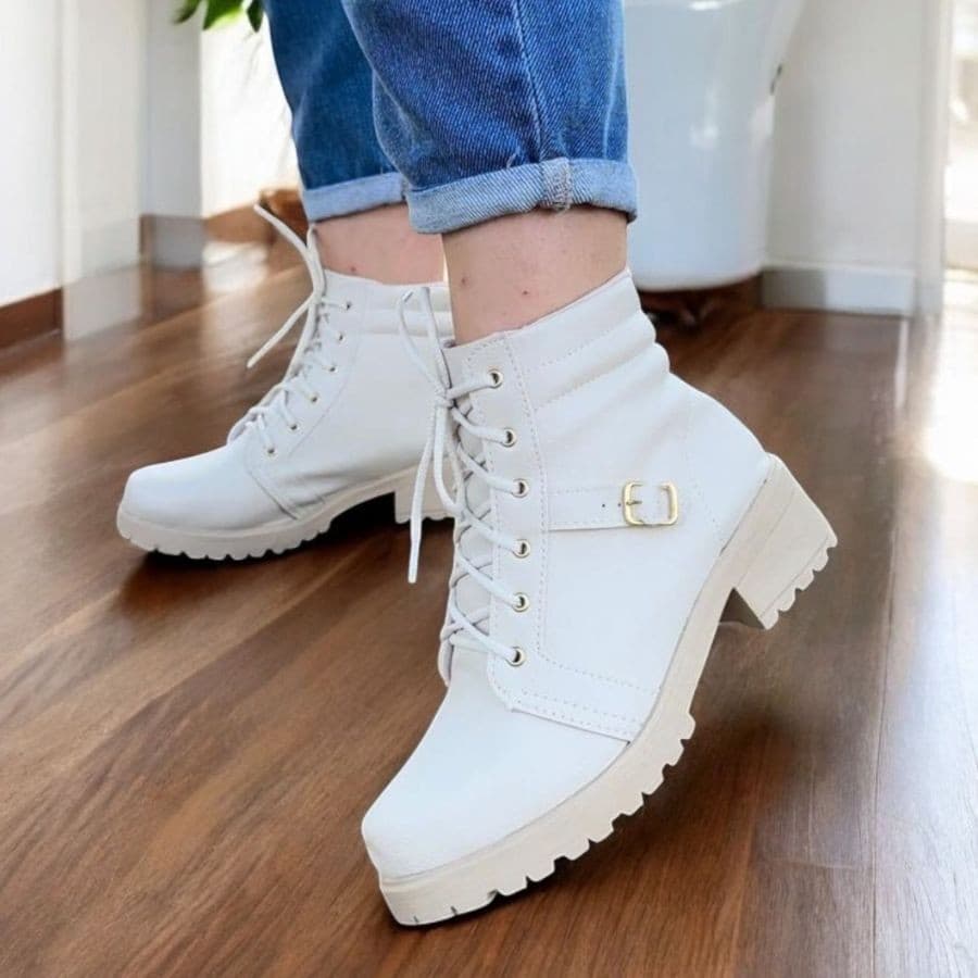 Coturno Feminino Bota Cano Médio Solado Tratorado Com Cadarço Moderno e Casual