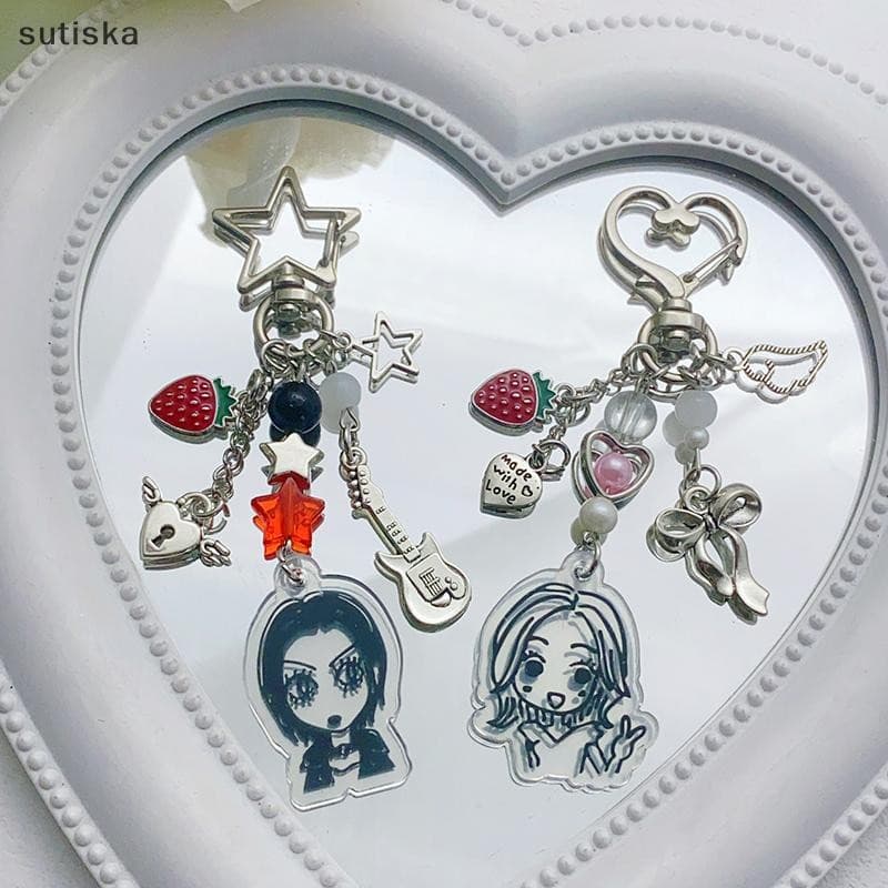 sutiska Y2K Nana Hachi Chaveiros Dos Desenhos Animados Morango Baixo Frisado Chaveiro Feminino Moda Saco Pingente Câmera