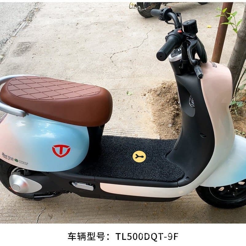 Adequado para o tapete de apoio para os pés da scooter elétrica Tailin C6, modelo TL500DQT-9F, Versão Super Power, pedal
