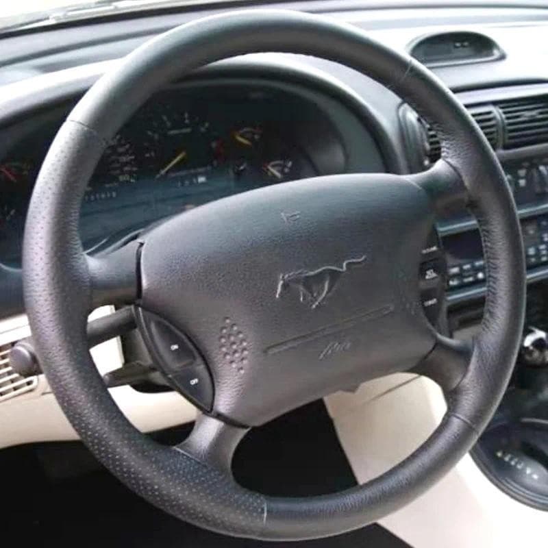 Estilo Personalizado Volante Do Carro Trança Capa Para Ford Mustang 2001 2002 2003 2004 Costurado À Mão Napa Couro Fibra
