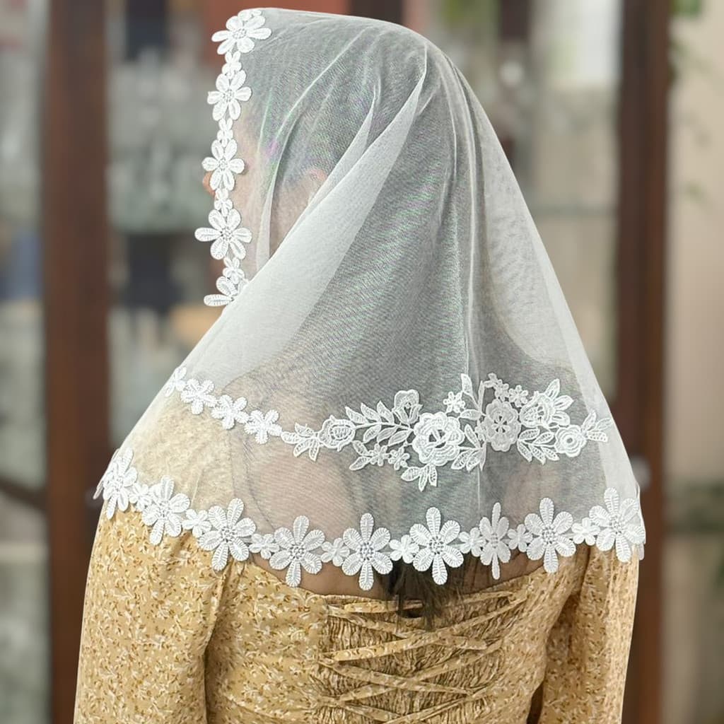 Véu Ccb Aplique Floral e Renda Dupla Congregação Cristã (modelo Dafne)