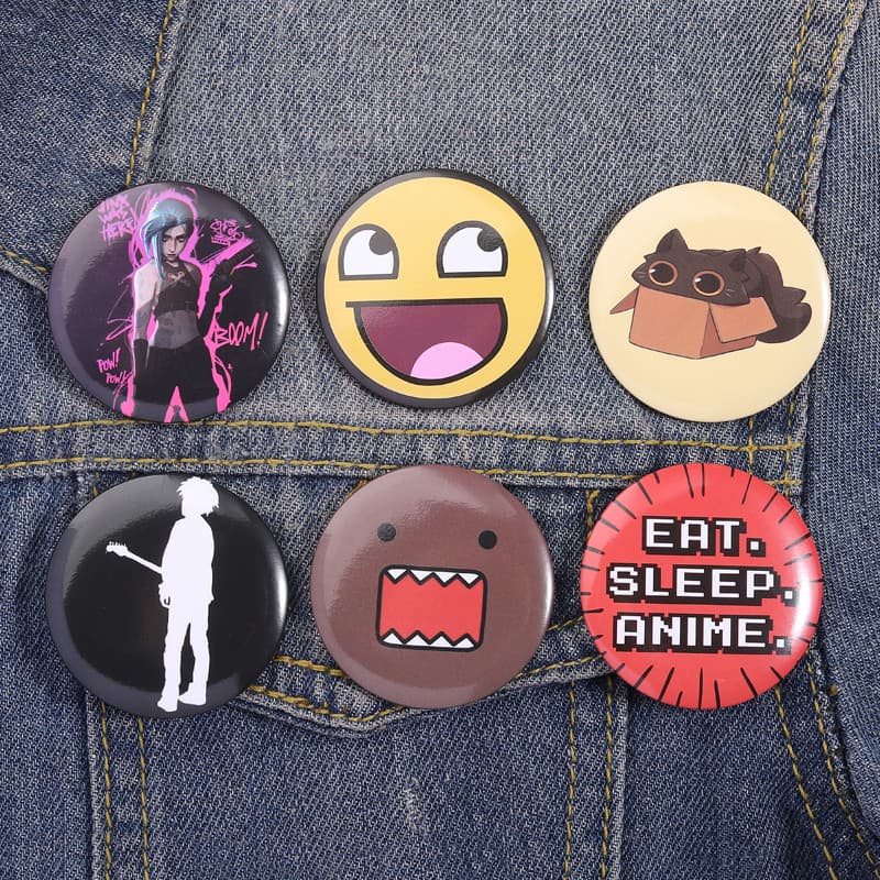 Engraçado Emoticon Jogo Gato 44mm De Diâmetro Broche De Folha De Flandres Moda Acessórios De Roupas Mochila Crachá Jóias