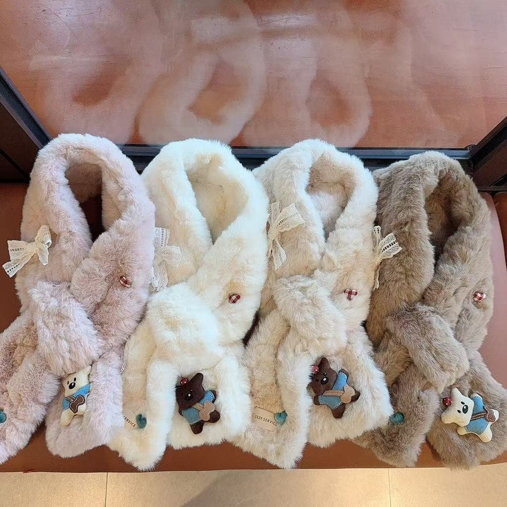 Urso dos desenhos animados cachecol de pelúcia feminino outono inverno 2025 novo estilo bonito cruz pescoço capa quente 