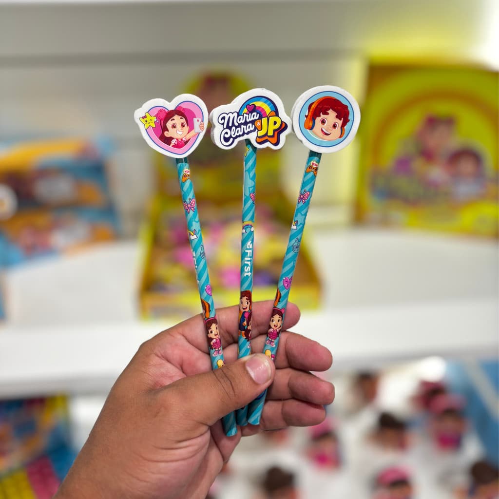 LÁPIS DE ESCREVER COM BORRACHA MARIA CLARA E JP