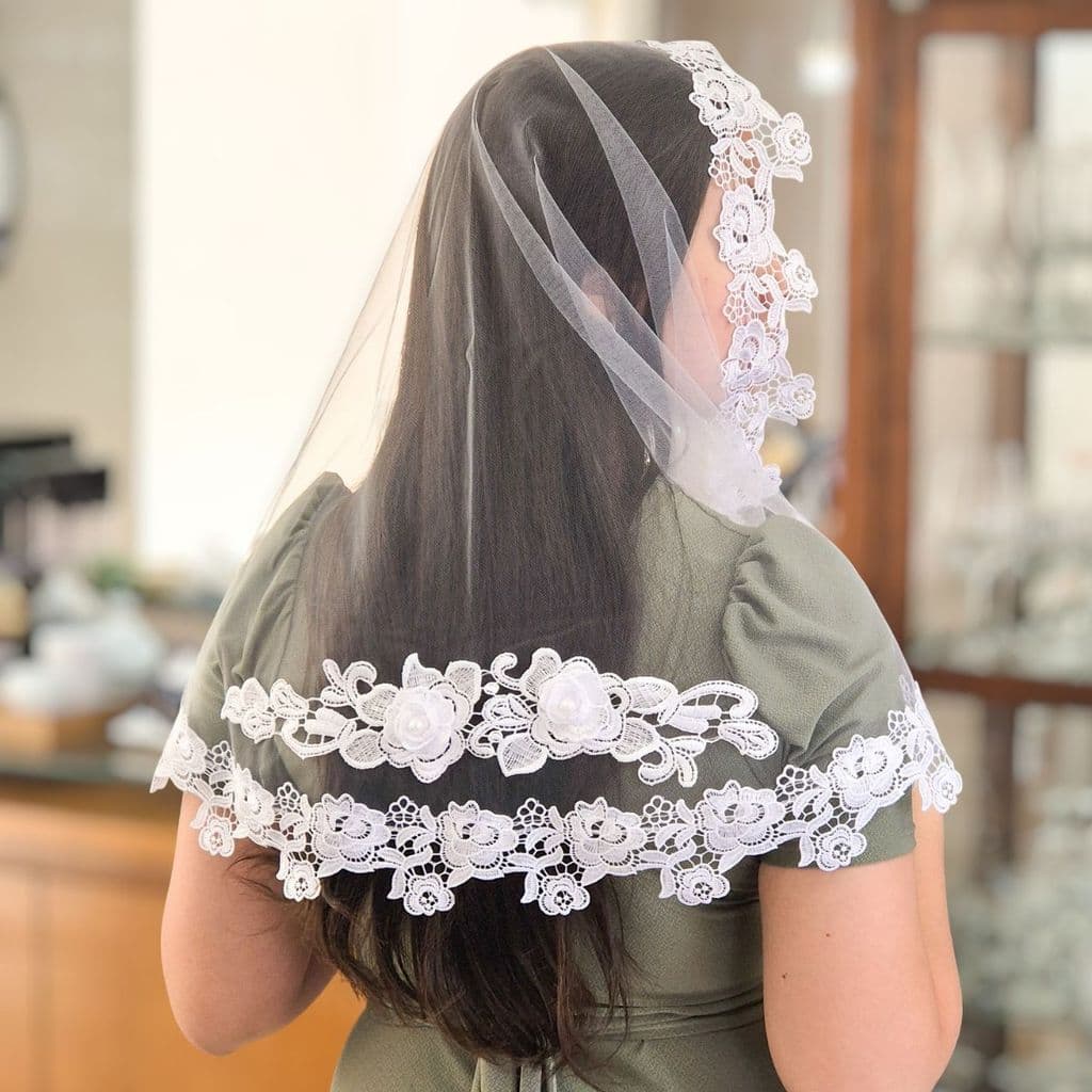 Véu Ccb Congregação Cristã Tule Francês Renda Guipir e Aplique Floral (Magnólia)