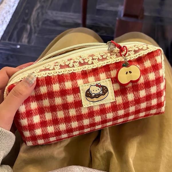 Estojo De Lápis De Grande Capacidade Xadrez Vermelho Fofo Apple Cat Pen Case Caixa De Armazenamento Bolsa De Costura Con