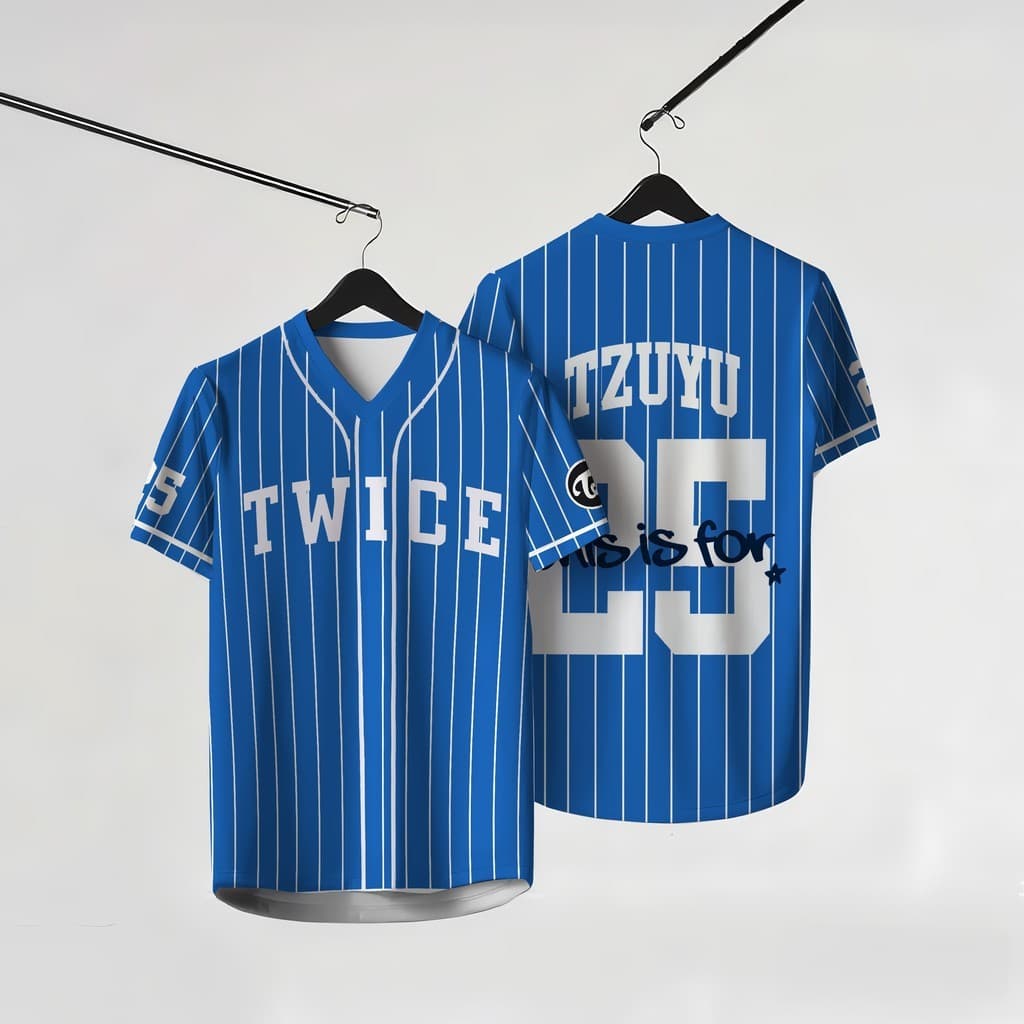 TWICE Team Members Top Colorido Listrado Com Decote Em V E Manga Curta