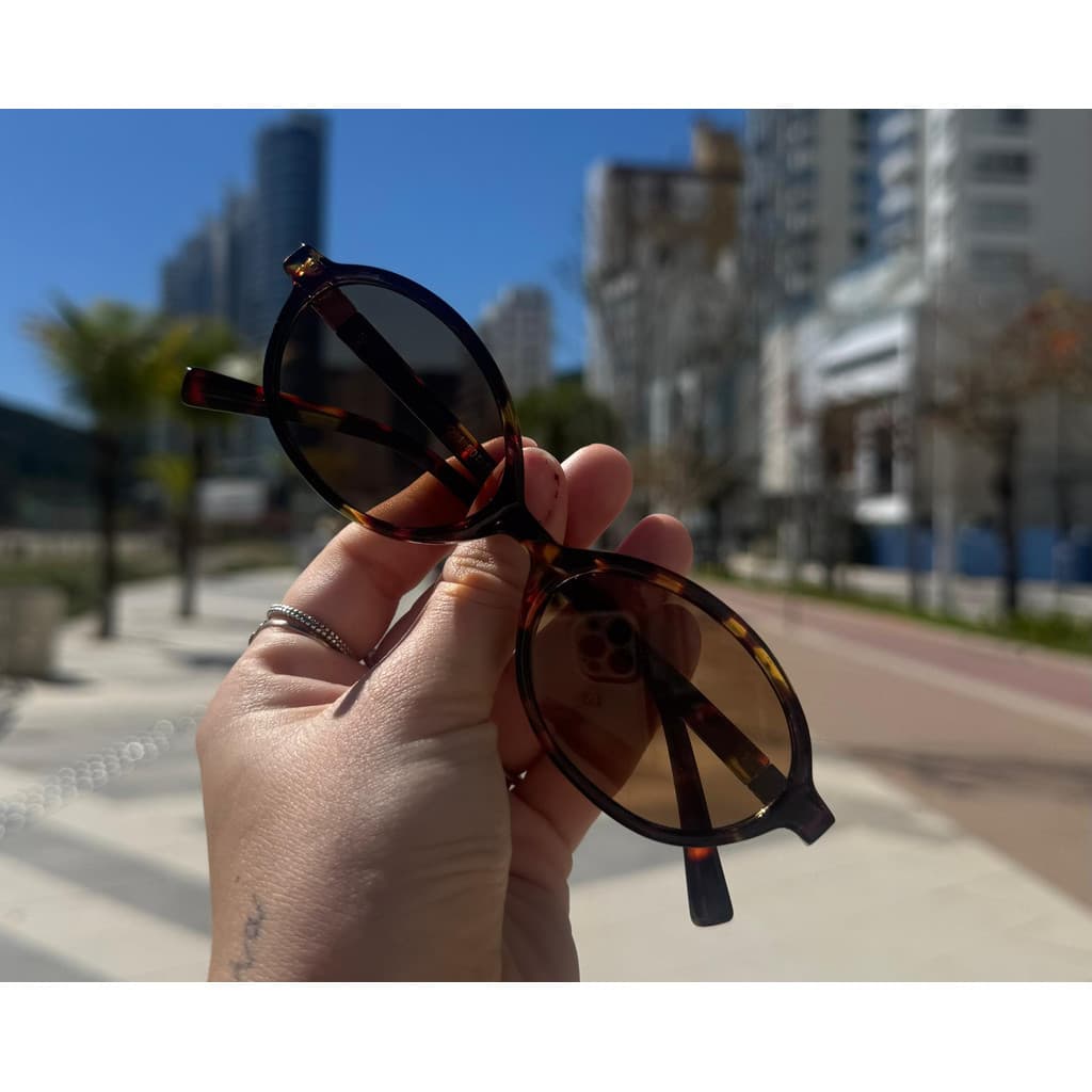 Óculos de Sol Vintage Oval Leopardo Miu Feminino Retrô Com Case Luxo Moda Proteção UV400