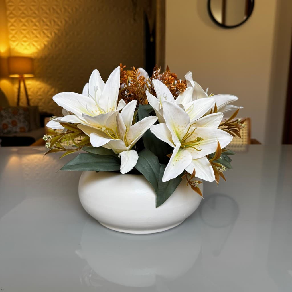 Vaso Fendi de Cerâmica com Lírios Artificiais 25x30cm