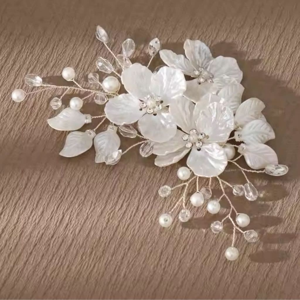 Grinalda com Pérolas e Flores – Realce Sua Beleza Natural no Casamento ou Formatura