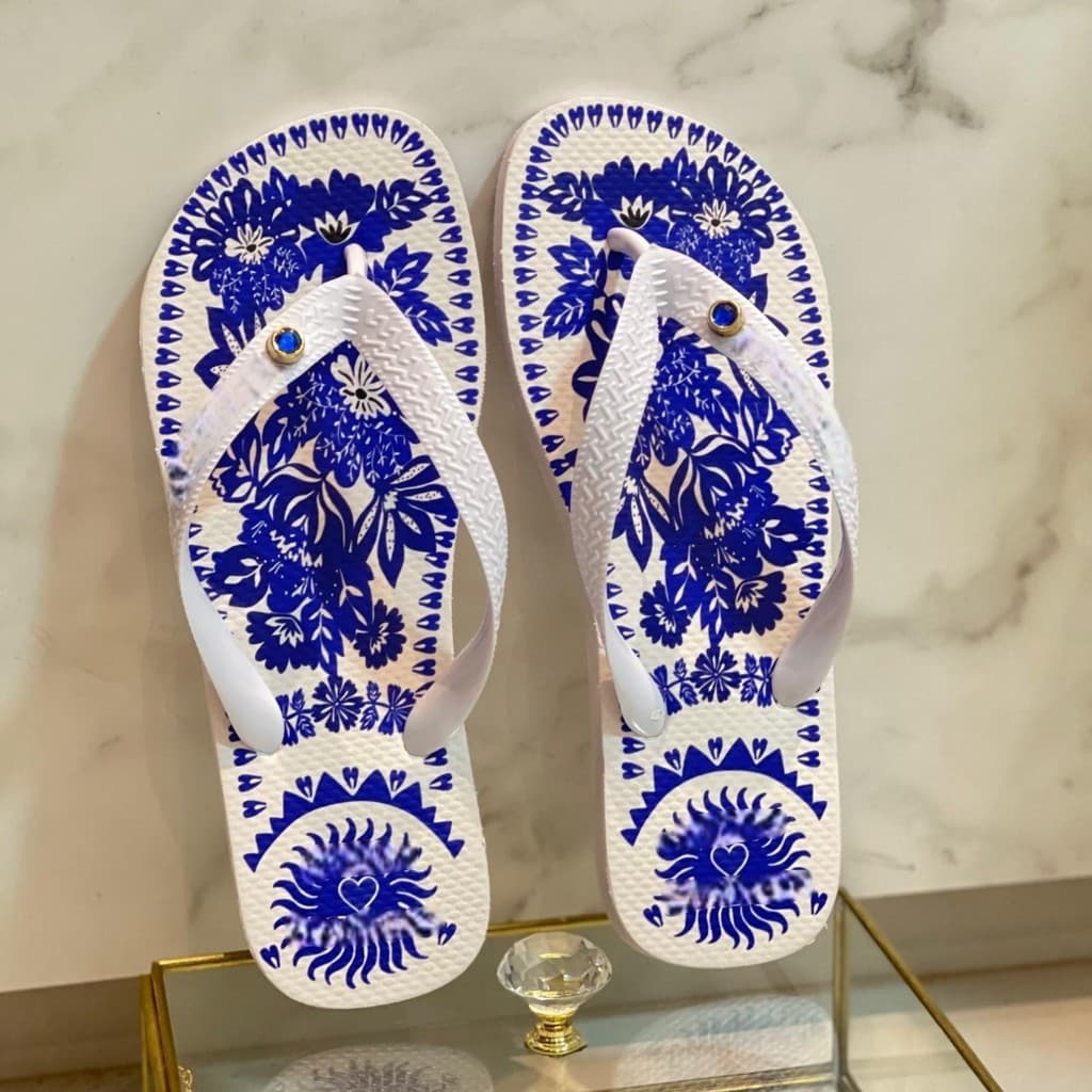 Chinelo Feminino Branco e Azul Confortável Estilo Aconchegante