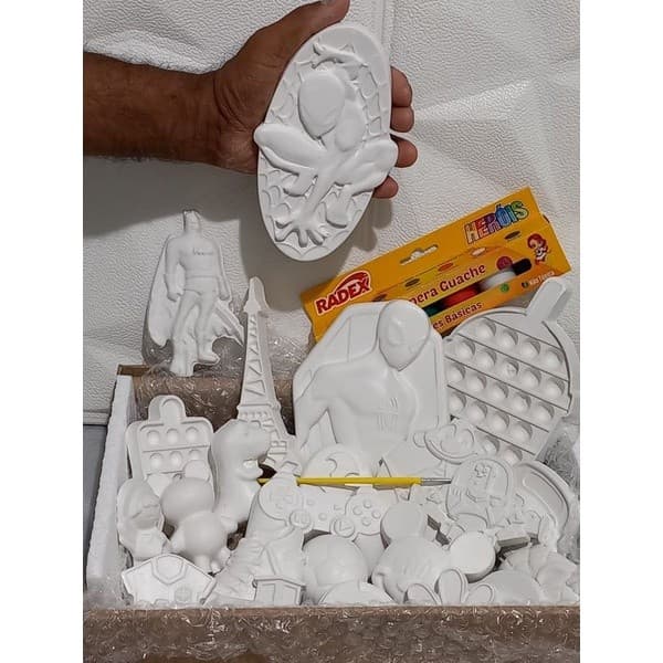 Kit Pintura em Gesso 20 Peças - Brinquedos Para Meninos e Meninas