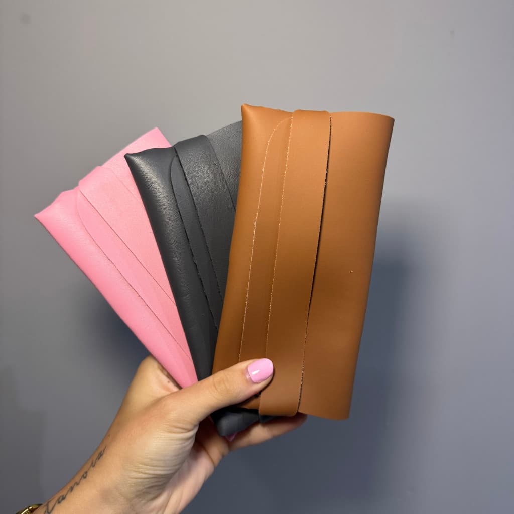 Kit C/20 Estojo para Óculos de Sol Couro Sintético Ecológico com Flanela Porta Óculos Case