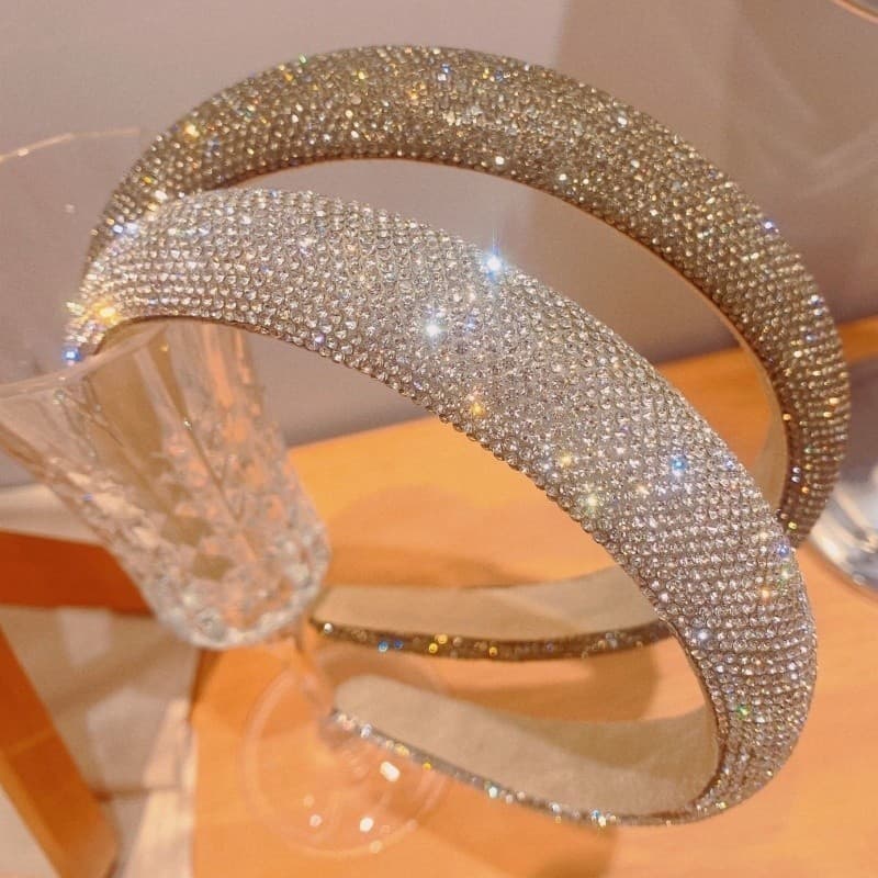 Tiara Brilhante Com Strass / Acessório de Luxo Para Noiva/ Festa e Formatura / Presente Feminino-WJ