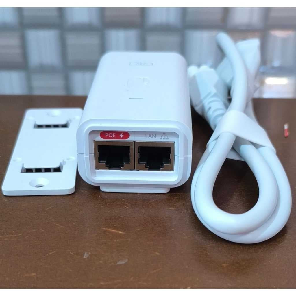 Fonte Poe Ubiquiti com Suporte 24v - Nova - Modelo GP-A240-050G