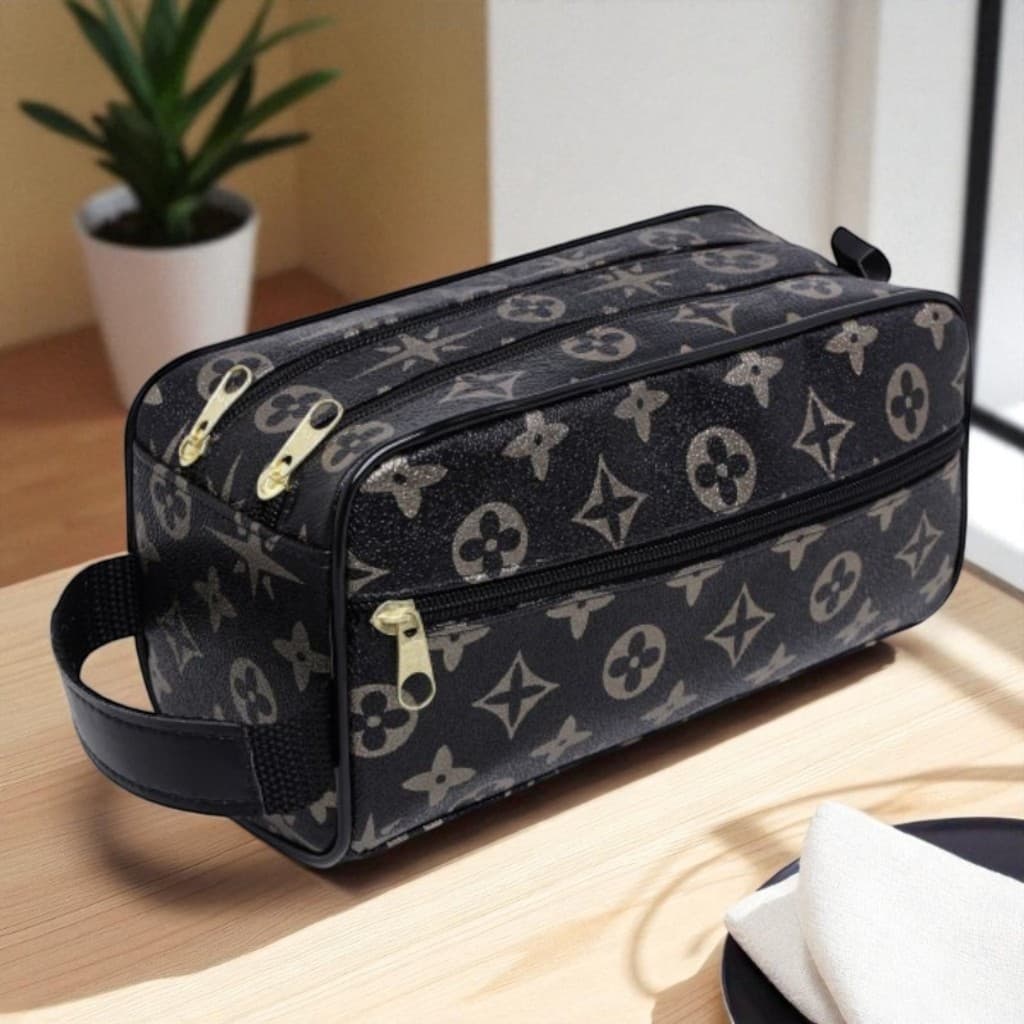 Nécessaire P unissex leve seus produtos de higiene com mais conforto e segurança