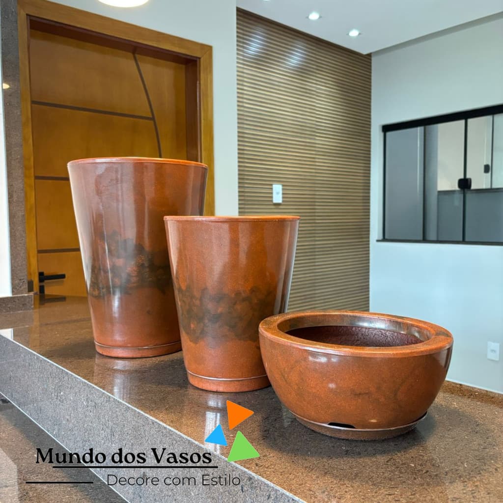 Kit 3 Vasos para Plantas em Polietileno Marmorizado Coluna (N1 e N2) + Bacia N1 com Prato Coletor | Casa & Jardim