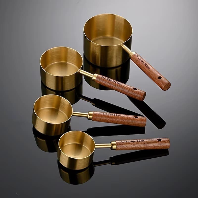 Colheres Medidoras de Aço Inoxidável com Cabo de Madeira – Dourado Luxo para Cozinha Moderna