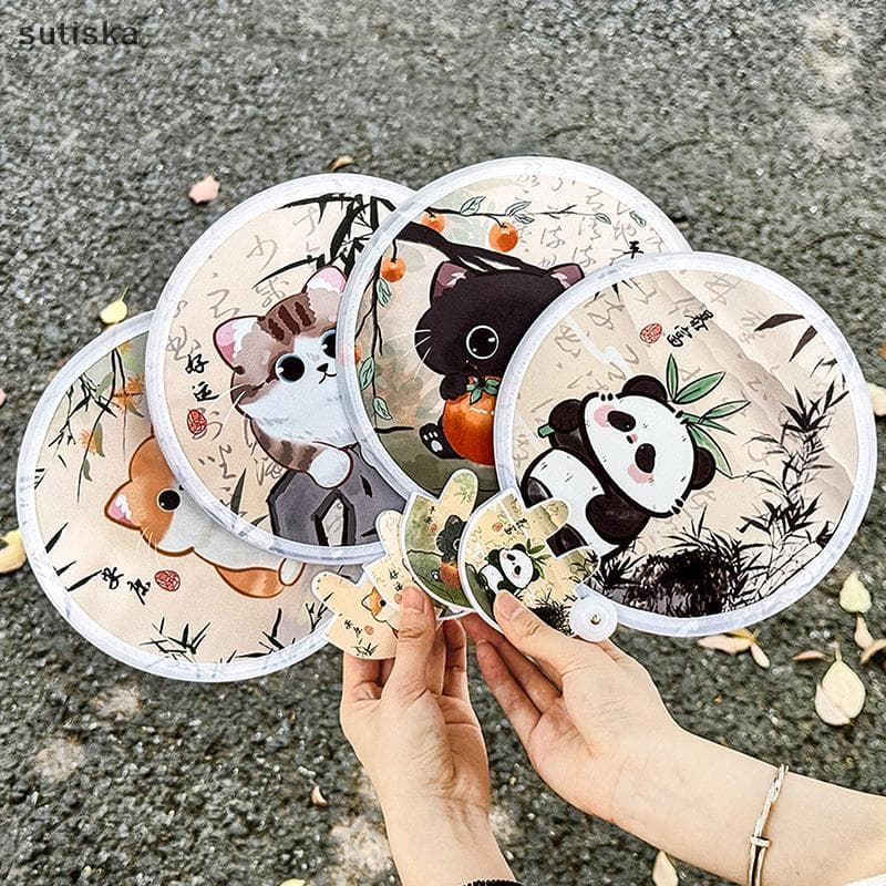 sutiska Portátil Dos Desenhos Animados Ventilador Dobrável Criativo De Mão Legal Verão Disco Voador Bolso Pano Presentes