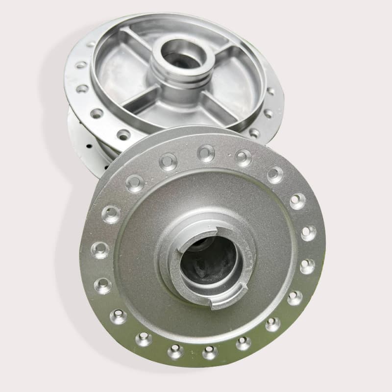 CG125 roda de motocicleta dianteira traseira Retro modificado falou núcleo da roda conjunto capa tambor freio com braço 