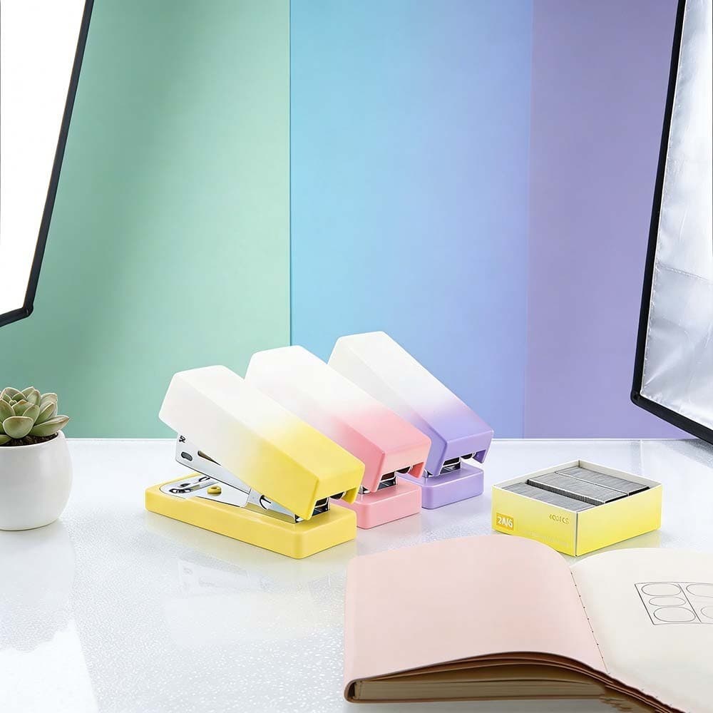 Mini Grampeador Com 400 Grampos – Ideal para Estudos e Escritório,Design de Cor Degradê,Pequeno e prático
